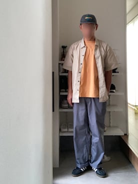 「アイテム（Tシャツ/カットソー、ゴールド系）」を使った、ボルさん（メンズ・172cm）の秋コーディネート