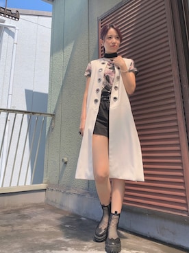 「MONKI（モンキ）のアイテム（Tシャツ/カットソー）」を使った、channieさん（レディース・161cm）の秋コーディネート