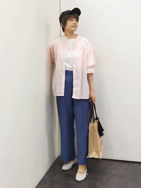 「grove（グローブ）の【貴島明日香さん着用／イージーケア／接触冷感】麻ブレンドスタンドギャザーシャツ（シャツ/ブラウス、ピンク系）」を使った、satoponさん（レディース）の春コーディネート