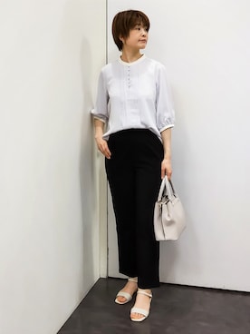 「grove（グローブ）の【二の腕カバー・お仕事】フロントタック配色ブラウス（シャツ/ブラウス、グレー系）」を使った、satoponさん（レディース）の春コーディネート
