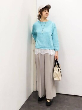 「grove（グローブ）の【貴島明日香さん着用・大人のリラックススタイル】テープヤーン ボートネックニット（ニット/セーター、ブルー系）」を使った、satoponさん（レディース）の春コーディネート