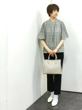 「アイテム（その他シューズ、ホワイト系）」を使った、やまちゃんさん（レディース・166cm）の夏コーディネート