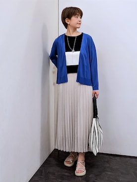 「grove（グローブ）の【接触冷感／UVカットetc】ベーシックショートカーディガン（カーディガン/ボレロ、ブルー系）」を使った、satoponさん（レディース）の夏コーディネート