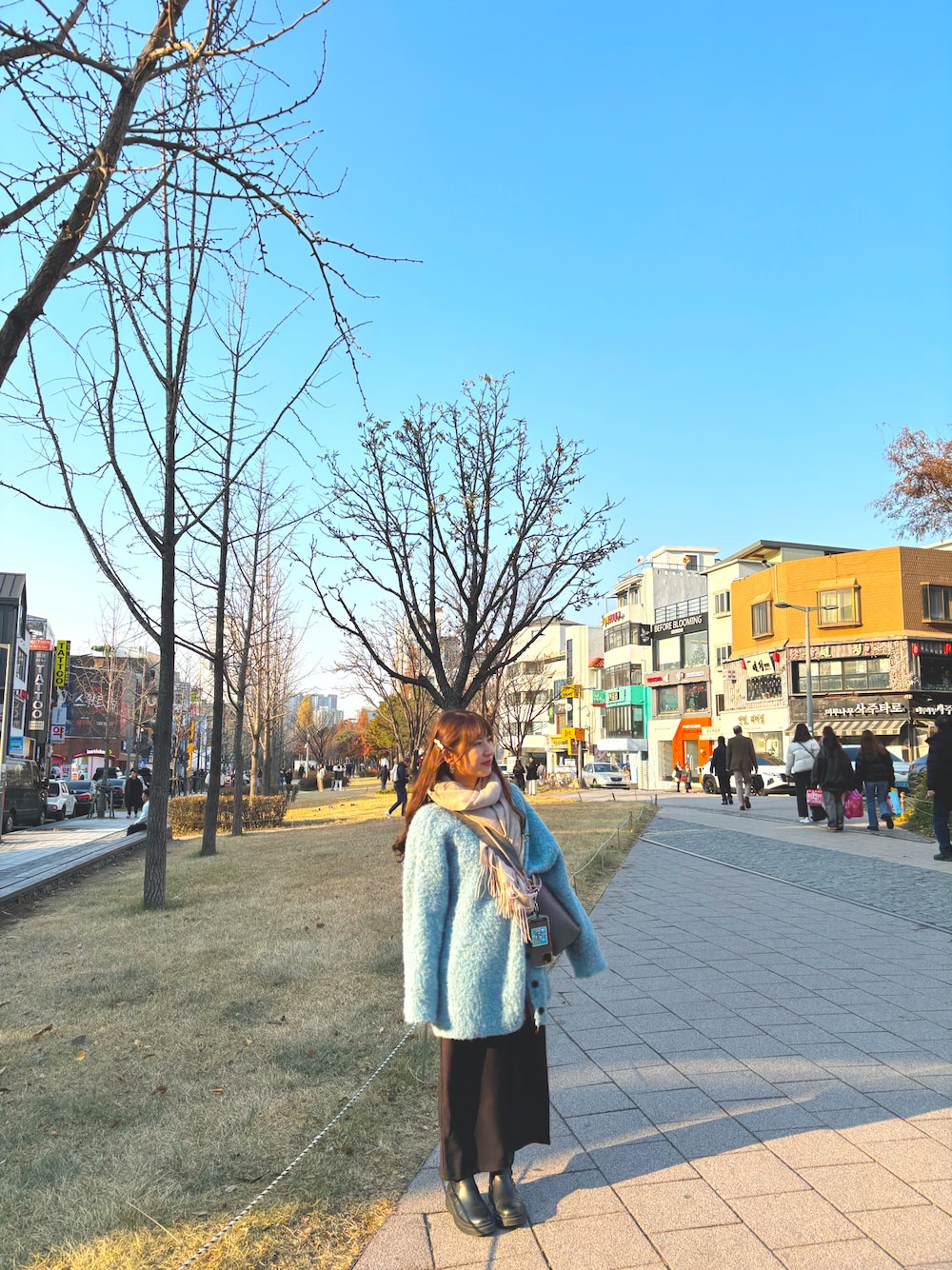 「冬のコーデ、冬服、韓国旅行、ソウル、台湾女子」｜「H&Mのアイテム（ブーツ、ブラック系）」を使った、アィーリンさん（レディース・148cm）の冬コーディネートの1枚目の写真