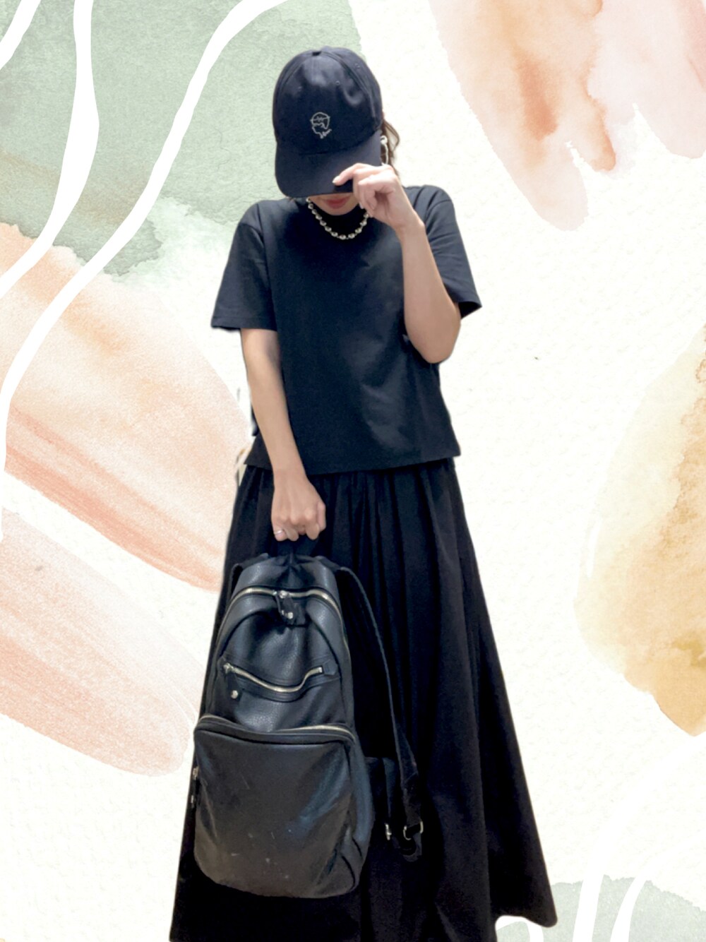 「シンプルコーデ、ootd、ブラックコーデ、着回しコーデ、ラクチンコーデ、ワントーンコーデ、オトナ女子、ワンピ―ス、休日スタイル、シンプルスタイル、ママコーデ、リュック、キャップ、おでかけコーデ、ヴィンテージ」｜「Re:EDITの[2024SS Accessory Collection]ビッグボールチェーンネックレス（ネックレス、シルバー系）」を使った、R_RIEさん（レディース・160cm）の秋コーディネートの1枚目の写真