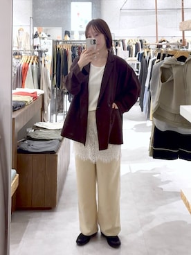 「LEPSIM（レプシィム）のストラップバレエスニーパー　636592（パンプス、ブラック系）」を使った、mino_lepsimさん（レディース・164cm）の春コーディネート
