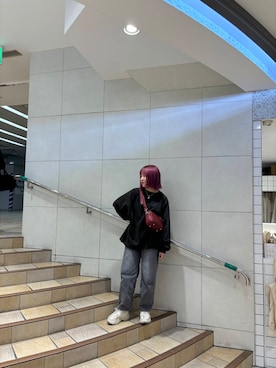 「SENSE OF PLACE by URBAN RESEARCH（センスオブプレイスバイアーバンリサーチ）のヴィンテージルーズスウェット（Tシャツ/カットソー）」を使った、あんりさん（レディース・155cm）の秋コーディネート