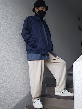 「青×白」｜「アイテム（ブルゾン）」を使った、めろはやぶささん（メンズ・173cm）の冬コーディネート