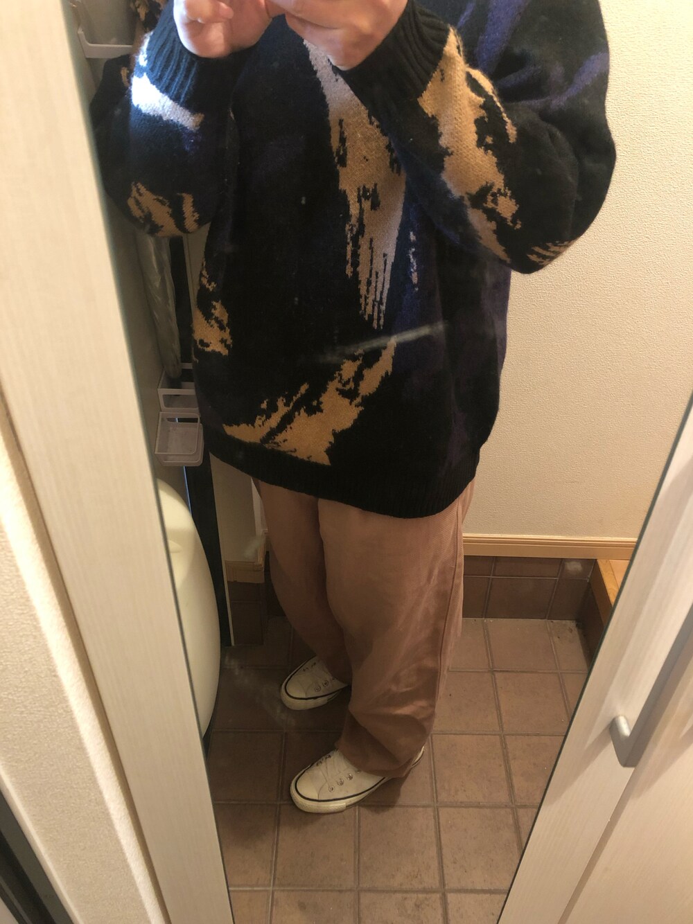 「大人コーデ、休日スタイル、低身長コーデ」｜「JOURNAL STANDARDのスプラッシュ ジャガード クルーニット（ニット/セーター、ブラック系）」を使った、どぅーさんさん（メンズ・167cm）の冬コーディネートの1枚目の写真