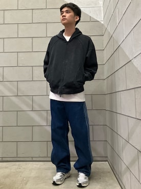 「アイテム（スニーカー）」を使った、LDさん（メンズ・177cm）の冬コーディネート