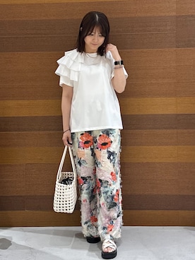 「OPAQUE.CLIP（オペークドットクリップ）のアイテム（Tシャツ/カットソー）」を使った、まみさん（レディース・155cm）の夏コーディネート