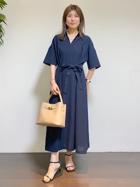 「UNTITLED（アンタイトル）の【アンサンブル可/日除け・冷房対策】シアーレーヨンZIPカーディガン（カーディガン/ボレロ、ホワイト系）」を使った、tomoさん（レディース・155cm）の夏コーディネート