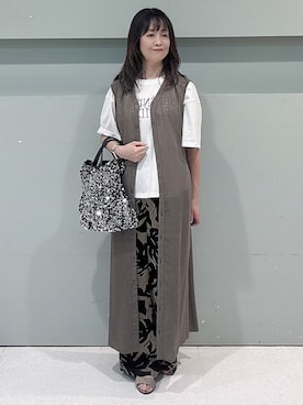 「UNTITLED（アンタイトル）の【ウエストゴム】リーフプリントワイドパンツ（その他パンツ、ベージュ系）」を使った、makiさん（レディース・154cm）の夏コーディネート