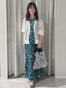「UNTITLED（アンタイトル）の【7色展開/ゆったり/ショート丈】シアートリコットカーディガン（カーディガン/ボレロ、ホワイト系）」を使った、makiさん（レディース・154cm）の夏コーディネート