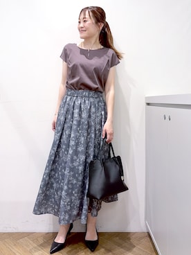 「index（インデックス）の【接触冷感】ビジューキーネックフレンチトップス《UVケア／洗濯機OK／XS～3L／8col》（Tシャツ/カットソー、ブラウン系）」を使った、Junさん（レディース・156cm）の春コーディネート