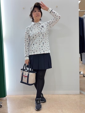 「adabat（アダバット）の【ADABAT NAVY】シャダンモノグラム長袖ポロシャツ（ポロシャツ、ホワイト系）」を使った、いっちゃんさん（レディース・155cm）の夏コーディネート