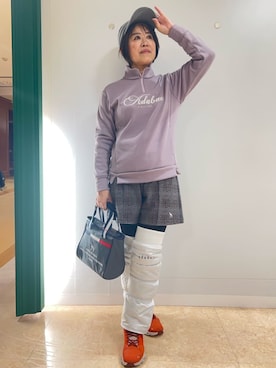 「アイテム（レッグウォーマー、ホワイト系）」を使った、いっちゃんさん（レディース・155cm）の秋コーディネート