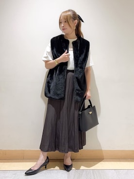 「UNTITLED（アンタイトル）の【トレンド/ジレ】フェイクファーベスト（ベスト、ブラウン系）」を使った、sattoさん（レディース・152cm）の秋コーディネート