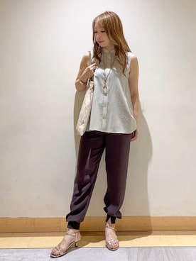「UNTITLED（アンタイトル）の【接触冷感/吸水速乾】フレアバックシャンブラウス（シャツ/ブラウス、ベージュ系）」を使った、sattoさん（レディース・152cm）の夏コーディネート