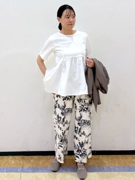 「OPAQUE.CLIP（オペークドットクリップ）の◆ペプラムドッキングカットソー【洗濯機洗い可】（Tシャツ/カットソー）」を使った、akariさん（レディース・164cm）の春コーディネート
