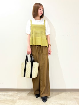 「grove（グローブ）の【2点SET】着るだけで完成、透かし編みニットビスチェ×ブラウス（その他トップス、グリーン系）」を使った、miさんの春コーディネート