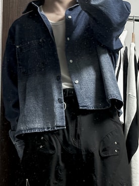 「ADRER（アドラー）のCropped Regular Collar Silhouette Shirt / クロップド・レギュラーカラー・シルエット・シャツ（シャツ/ブラウス、ブルー系）」を使った、memedayo__23さん（メンズ・171cm）の春コーディネート