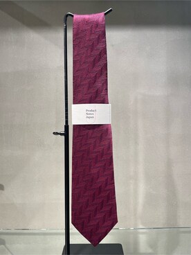 「TAKEO KIKUCHI（タケオキクチ）の【Made in JAPAN】矢絣（やがすり）シルクネクタイ（ネクタイ、ピンク系）」を使った、中村さん（メンズ・170cm）の冬コーディネート