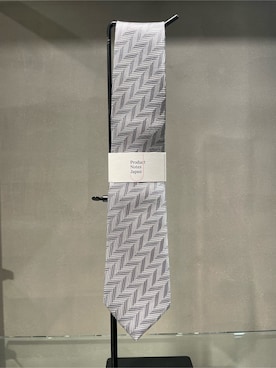 「TAKEO KIKUCHI（タケオキクチ）の【Made in JAPAN】矢絣（やがすり）シルクネクタイ（ネクタイ、シルバー系）」を使った、中村さん（メンズ・170cm）の冬コーディネート