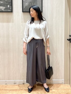 「DRESKIP（ドレスキップ）の【高レビュー/セットアップ可】お袖シャーリング 麻調ブラウス（シャツ/ブラウス、ベージュ系）」を使った、youさん（レディース・167cm）の春コーディネート