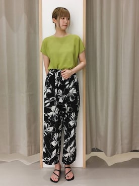 「アイテム（その他パンツ、シルバー系）」を使った、ミリさん（レディース・170cm）の春コーディネート