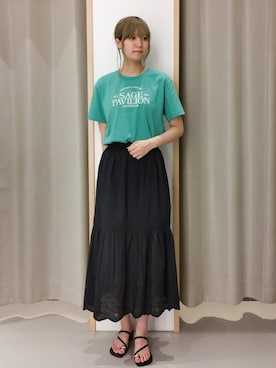 「THE SHOP TK （ザ ショップ ティーケー ）のカレッジ＆フォトプリントTシャツ【洗濯機OK】（Tシャツ/カットソー、グリーン系）」を使った、ミリさん（レディース・171cm）の夏コーディネート