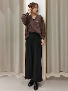 「THE SHOP TK （ザ ショップ ティーケー ）の刺繍ポケットオーバーシャツ【体型カバー/洗濯機OK】（シャツ/ブラウス、ブラウン系）」を使った、ミリさん（レディース・171cm）の秋コーディネート