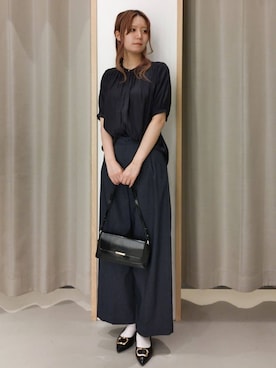 「THE SHOP TK （ザ ショップ ティーケー ）の【インしなくも決まる】サテンギャザー5分袖ブラウス（シャツ/ブラウス、ブルー系）」を使った、ミリさん（レディース・171cm）の秋コーディネート