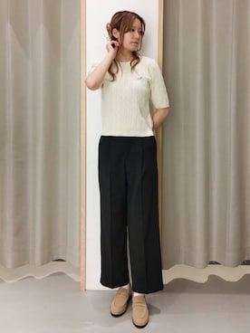 「THE SHOP TK （ザ ショップ ティーケー ）のワンポイント刺繍ケーブル半袖ニット【洗濯機OK】（ニット/セーター、ホワイト系）」を使った、ミリさん（レディース・171cm）の秋コーディネート