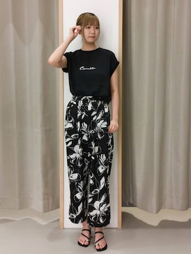 「アイテム（その他パンツ、シルバー系）」を使った、ミリさん（レディース・170cm）の夏コーディネート