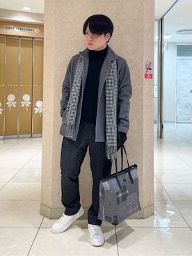 「TAKEO KIKUCHI（タケオキクチ）の【DOWN FABRIC】ダウンファブリック スタンドカラーブルゾン（ブルゾン、グレー系）」を使った、Suehiroさん（メンズ・165cm）の冬コーディネート