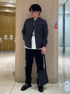 「TAKEO KIKUCHI（タケオキクチ）の【オフィスカジュアル対応】ドレス チノパンツ（スラックス、ブラック系）」を使った、Suehiroさん（メンズ・165cm）の春コーディネート