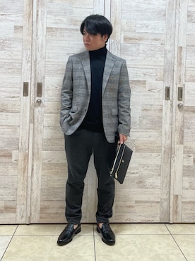 「TAKEO KIKUCHI（タケオキクチ）のコインローファー（ドレスシューズ、ブラック系）」を使った、Suehiroさん（メンズ・165cm）の秋コーディネート