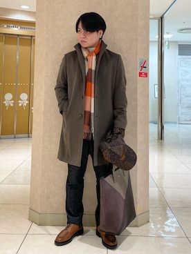 「TAKEO KIKUCHI（タケオキクチ）の【ウールカシミヤブレンド】ビーバー調 スタンドカラー コート（その他アウター、グリーン系）」を使った、Suehiroさん（メンズ・165cm）の冬コーディネート