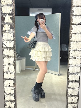 「continuer de NICE CLAUP(コンティニューデナイスクラップ)のリボン付きレイヤード風ラメトップス(シャツ/ブラウス、グレー系)」を使った、maimaiさん(レディース・154cm)の夏コーディネート