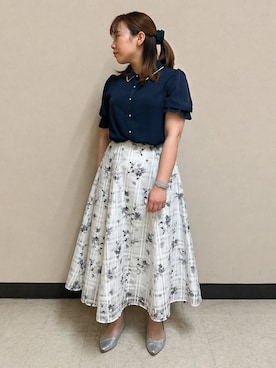 「couture brooch（クチュールブローチ）の【通勤・洗える】配色ダブルカラー ブラウス（シャツ/ブラウス、ブルー系）」を使った、nanaさん（レディース・153cm）の春コーディネート