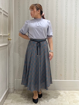 「couture brooch（クチュールブローチ）の【大人上品・前後2WAY】エンブロレース 5分袖ブラウス【洗濯機可】（シャツ/ブラウス、ブルー系）」を使った、nanaさん（レディース・153cm）の夏コーディネート