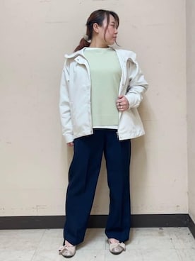 「grove（グローブ）の【撥水／シルエット2WAY】羽織るだけでサマになる、スタンドネックテントラインコート（その他アウター、ホワイト系）」を使った、nanaさん（レディース・153cm）の春コーディネート