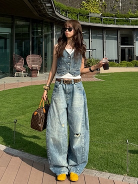 「LOUIS VUITTON（ルイヴィトン）のアイテム（ボストンバッグ、ブラウン系）」を使った、saraさん（レディース・172cm）の夏コーディネート