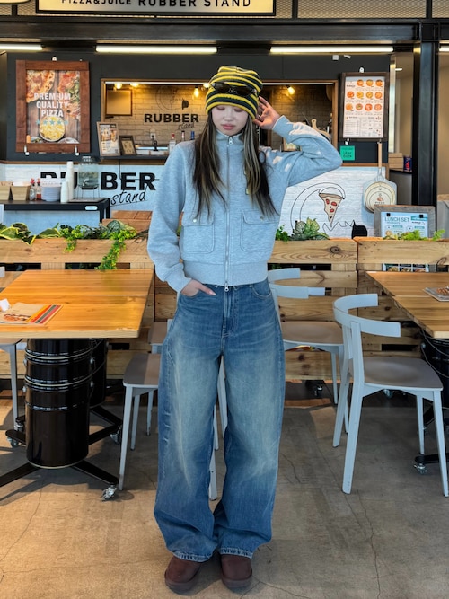 Chenille Patch zip-up sweat/シェニールワッペン付きジップアップ