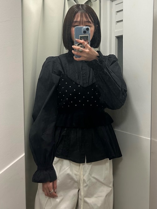 セール】【crinkle crinkle crinkle】rebuilt neck embroidery blouse
