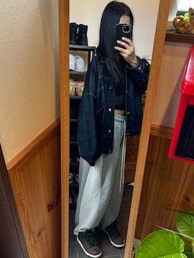 「アイテム（スニーカー）」を使った、すずめさん（レディース・163cm）の秋コーディネート