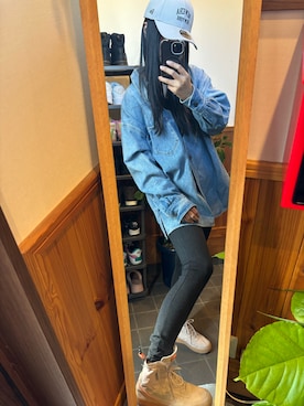 「アイテム（スニーカー）」を使った、すずめさん（レディース・163cm）の秋コーディネート