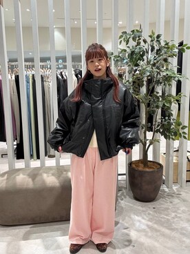 「LOWRYS FARM（ローリーズファーム）のコーデュロイワイドパンツ　575172（その他パンツ、ピンク系）」を使った、いまみさん（レディース）の秋コーディネート