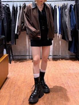 「PAGEBOY（ページボーイ）のレースアップトラックブーツ【ストレッチ/抗菌防臭/軽量/美脚】（ブーツ、ブラック系）」を使った、yamadaさん（レディース・160cm）の秋コーディネート